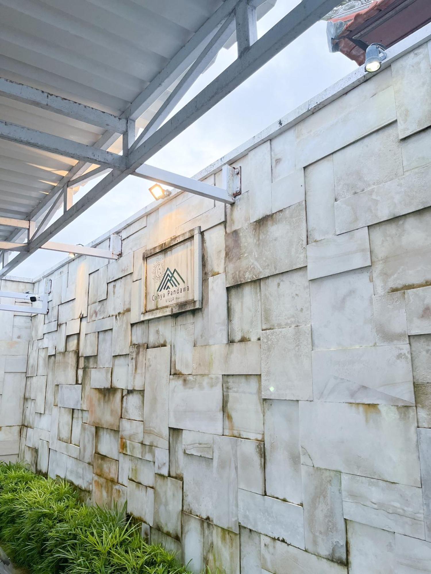Cahya Pandawa Villa 5 อูงาซัน ภายนอก รูปภาพ